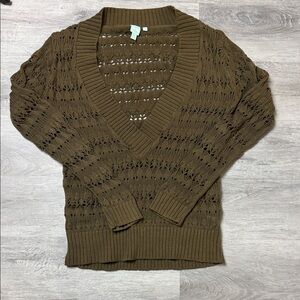 Elegant Brown V-Neck Sweater